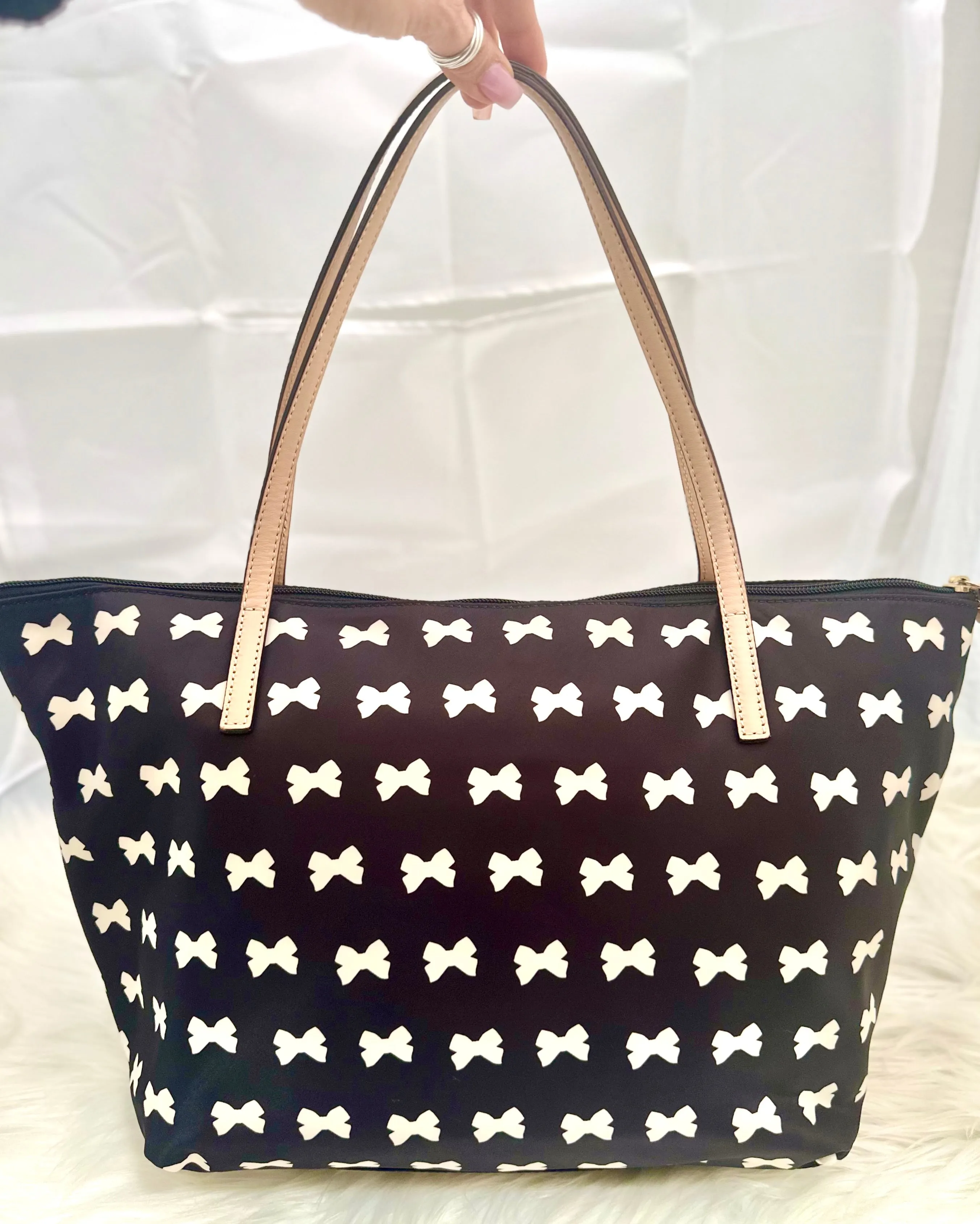 KATE SPADE Nylon Black and White Bow Tote Bag (preowned)